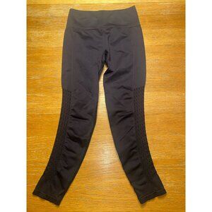 Black High-Waisted Athletic Leggings With Mesh Accents